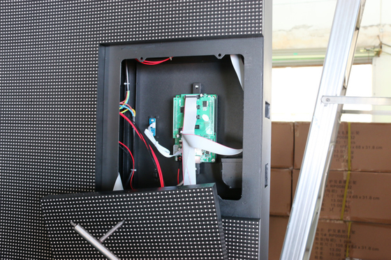 P6.67 P8 P10 P16 P20 virtual pixel Front Service LED Display outdoor fast maintenance